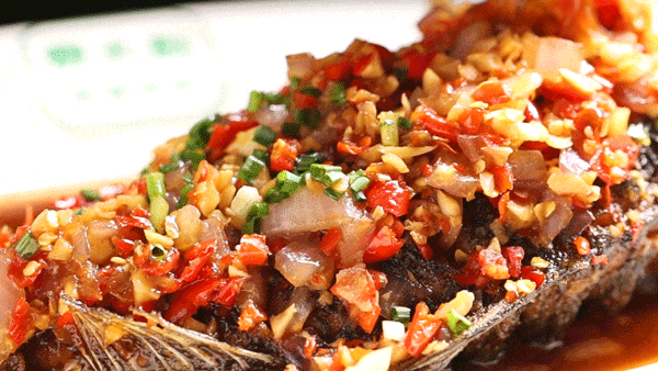 Crispy crucian carp 